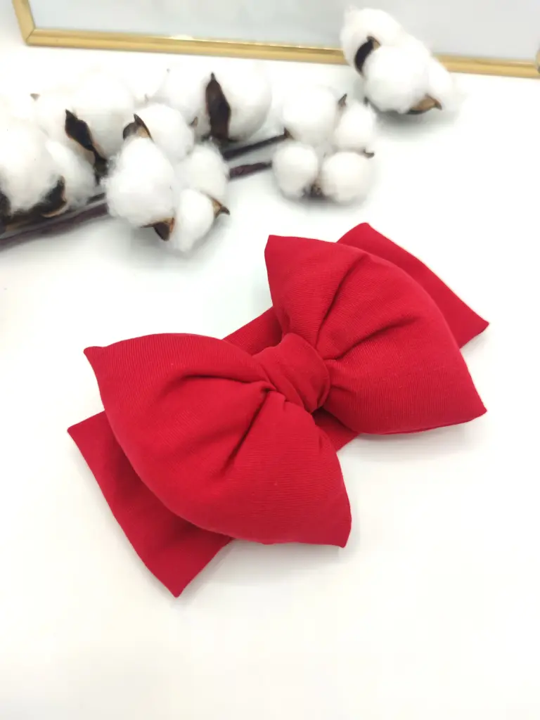 Trakica za kosu "Crvena pahulja"